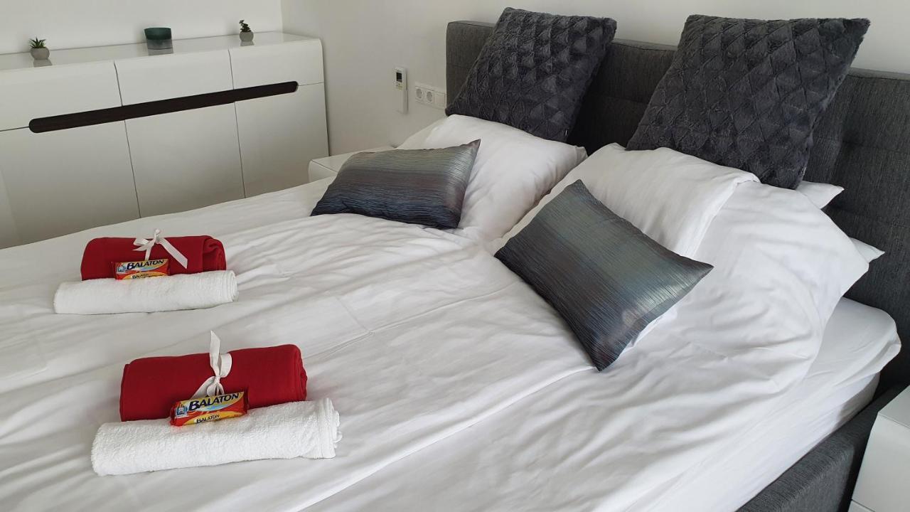 Kekvitorla Apartman 凯斯特海伊 外观 照片