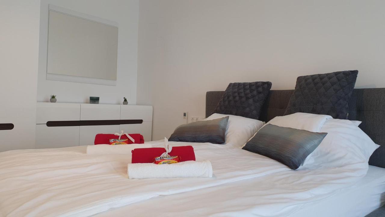 Kekvitorla Apartman 凯斯特海伊 外观 照片